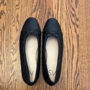 Elegant Black Quilted Flats